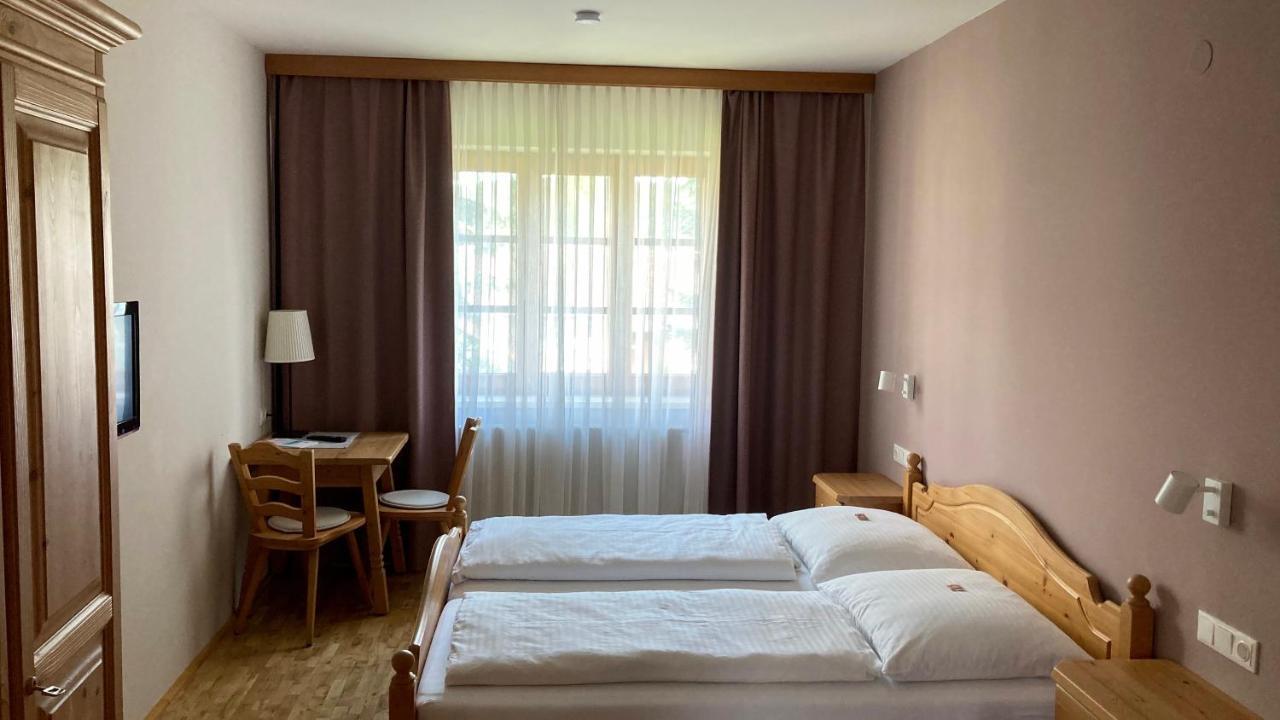 Zoechbauer Gaestehaus - Hotel Garni Kapelln Esterno foto